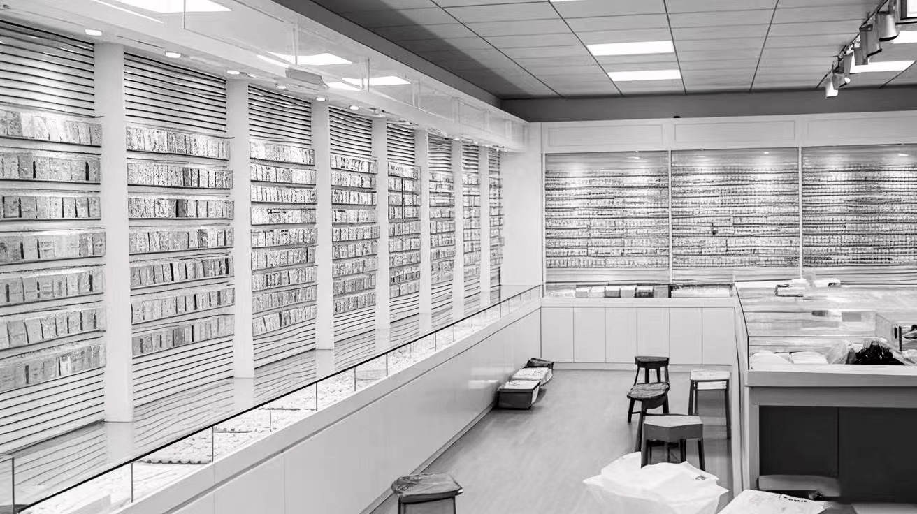 样品间 - 丰富产品展示